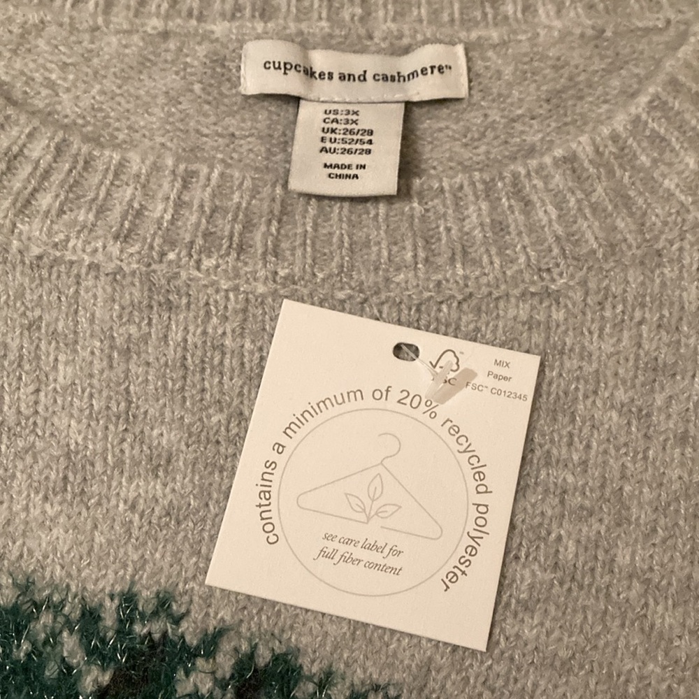 Cupcakes & Cashmere Holiday Sweater NWT - Picture 6 of 7